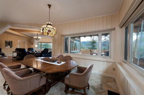 151 Cr 200 - 3 Bedroom Cabin