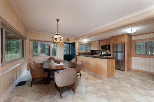 151 Cr 200 - 3 Bedroom Cabin