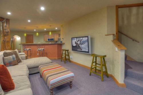 Elk Mountain Retreat