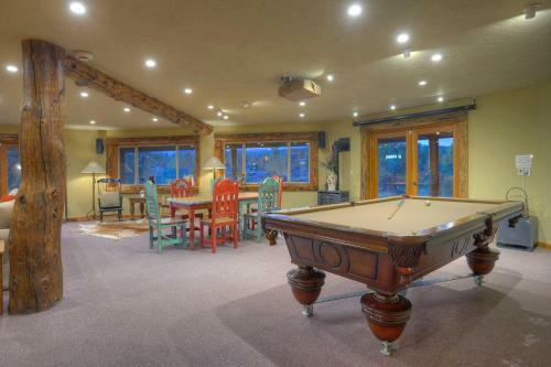 Elk Mountain Retreat