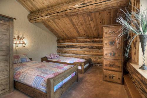 Elk Mountain Retreat