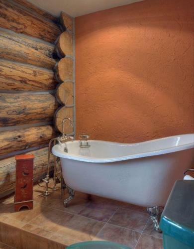 Elk Mountain Retreat