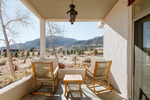 Resort-like Adobe At Colorado National Monument