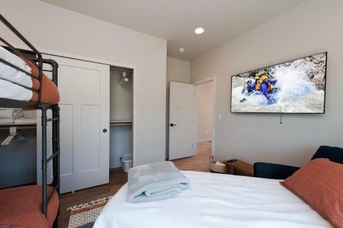 275 Estancia House