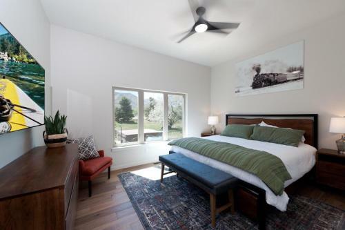 275 Estancia House