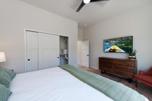 275 Estancia House