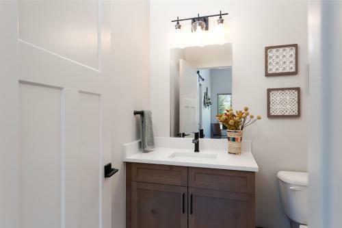 275 Estancia House