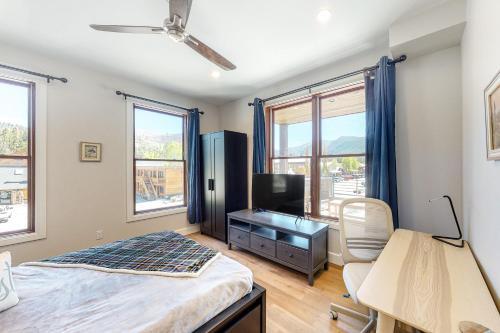 Brand New Boardwalk Getaway