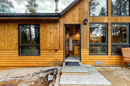 Rocky River Retreat
