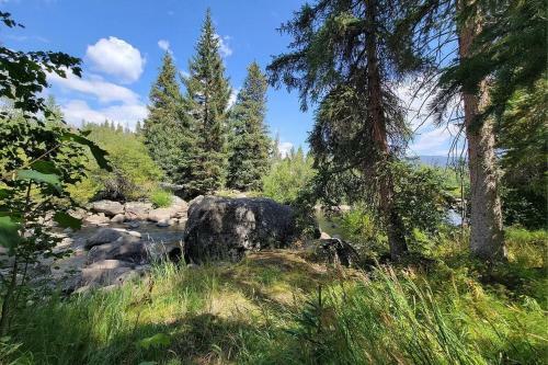 Rocky River Retreat