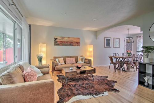 Pet-friendly Retreat With Patio And Fenced Yard!
