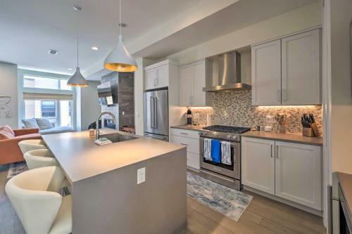 Denver Townhome With Rooftop Deck Walk To Lake