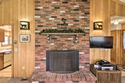 Rocky Mountain Breezes Cabin Grill And Deck!