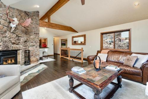 Alpenglow Vacation Home At Windcliff Home