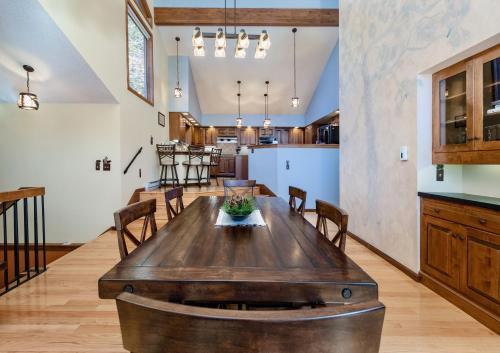 Eagle's Providence Vacation Home At Windcliff Home