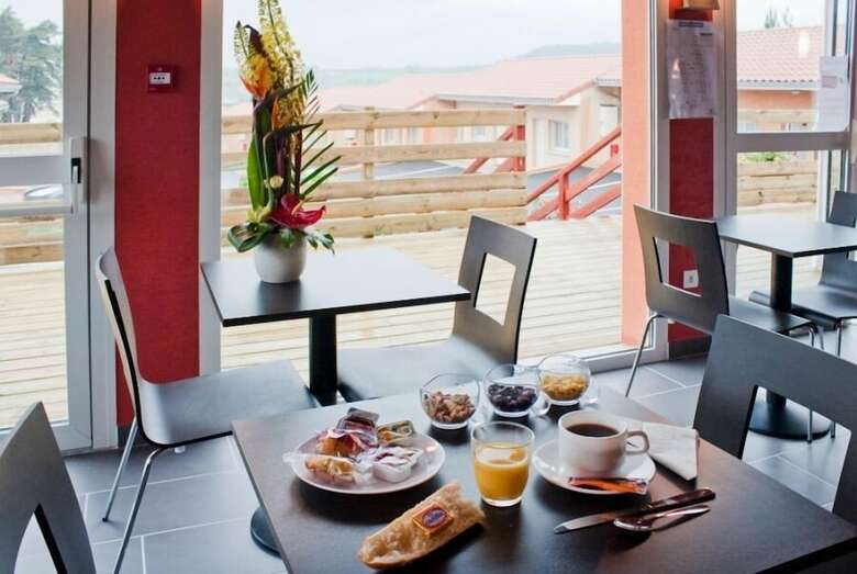 Hotel H�tel Cantal Cottages