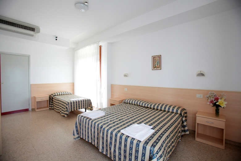 Hotel Casa Per Ferie Opera Nascimbeni