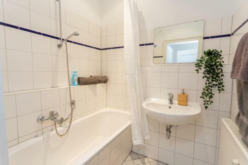 Full House Studios - Das Beschickbare Apartment