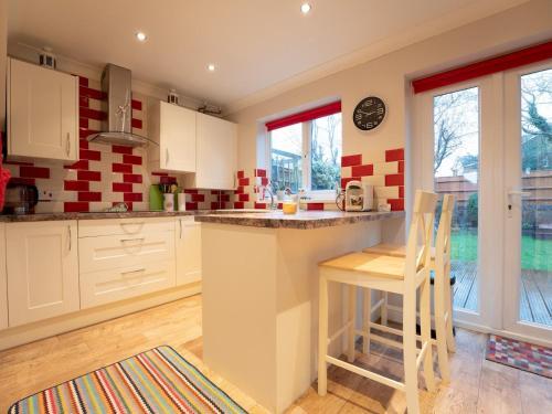 Pass The Keys Private 2 Bedroom Gem With Parking