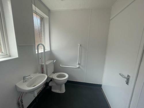 Gerrard Grove Is Lovely 2-bed Bungalow In Clacton