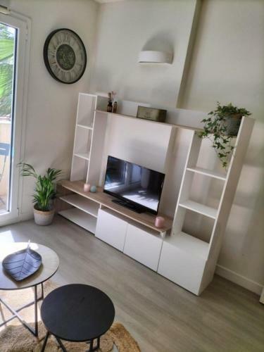 Apartamento Bright Studio With Balcony In B�ziers