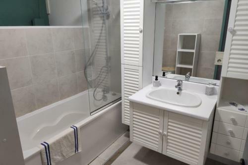 Apartamento Charming Duplex With Pool - Between City And Sea