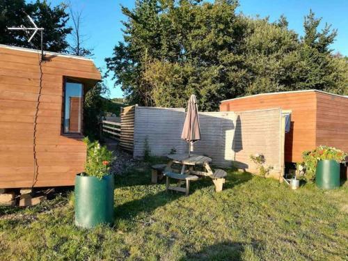 Apartamento Willow, Up-cycled Caravan. Farm Stay