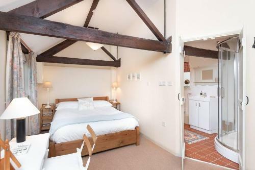 Bull Pen - Tranquil 1-bedroom Holiday Cottage