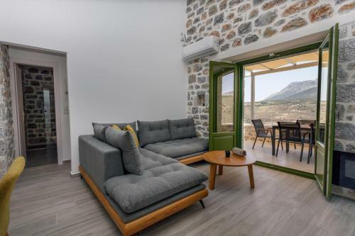 Aris-apea Villas