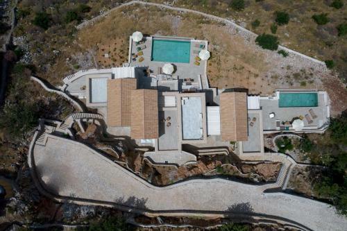 Aris-apea Villas