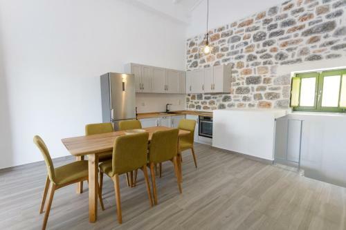 Aris-apea Villas