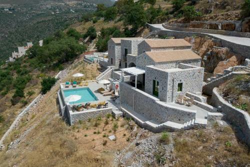 Aris-apea Villas