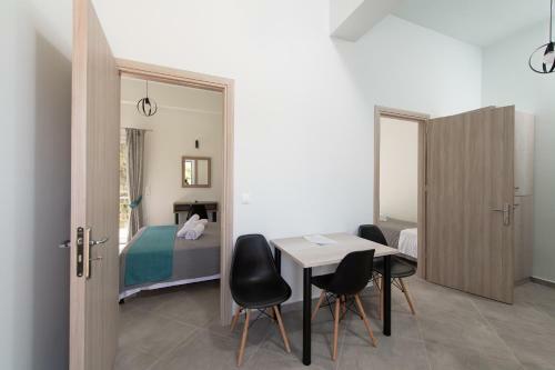 Loggos Apartments