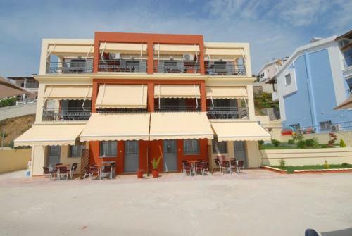 Platis-gialos Apartments