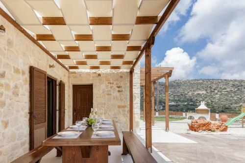 Villa Unique Stonebuilt Rural Retreat With Private Pool!