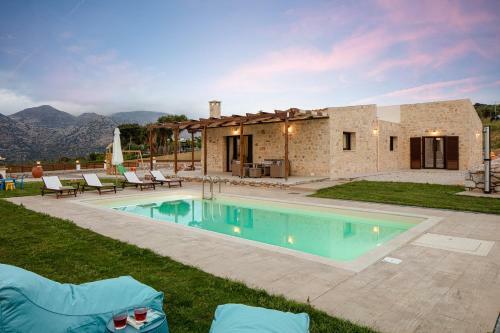 Villa Unique Stonebuilt Rural Retreat With Private Pool!
