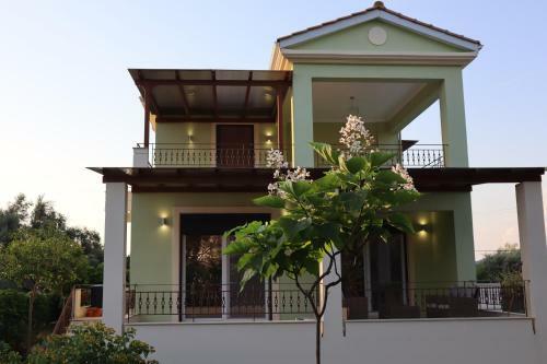 Villa Vicula Mauras