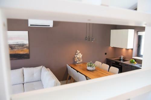 Rizomata Luxury Villas
