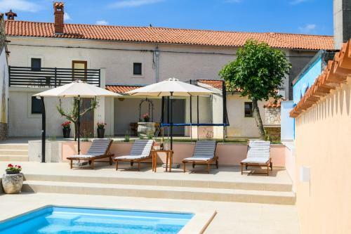 Villa Holiday House Angela
