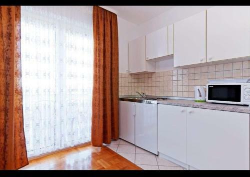 Hostal Apartmani Ru?a