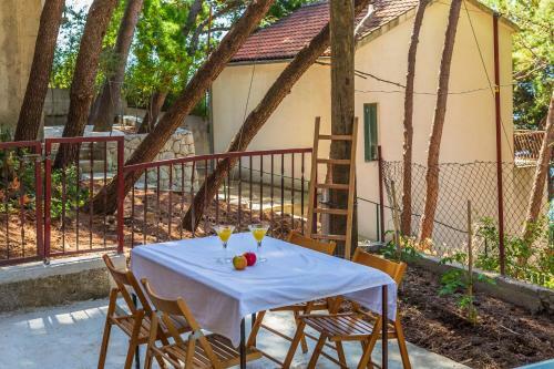 Antonia - Freestanding Mini House At The Sea