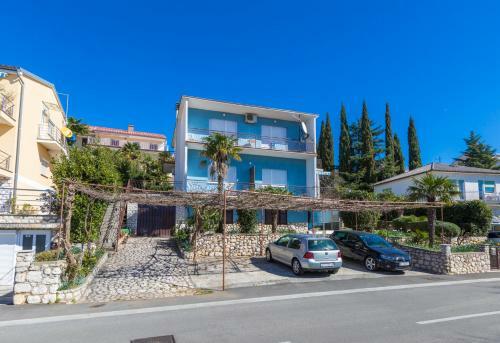 Apartments In Dramalj 41525