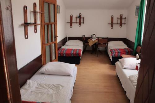 Hostal Dom Wczasowy Pod Wesk?
