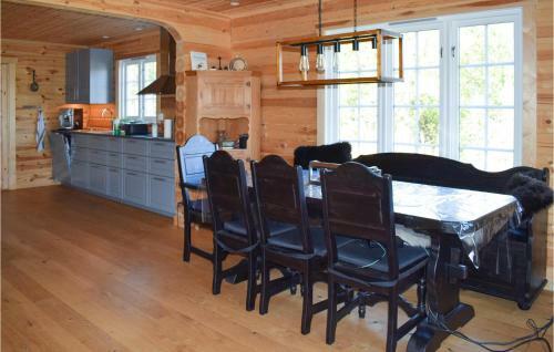 Awesome Home In Uvdal With Wifi And 4 Bedrooms