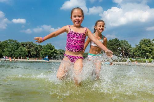Bungalowtent Vakantiepark De Bergen Wanroij
