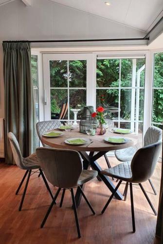 Veluwse Recreatiewoning Op Kindvriendelijk Park