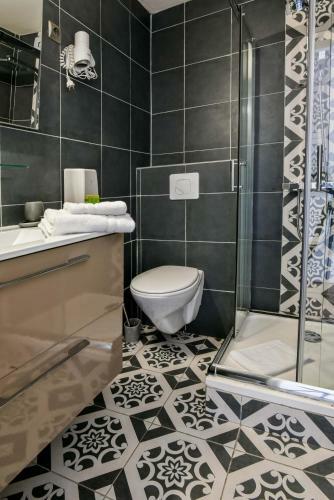Hotel Logis H�tel Emeraude Des Bois