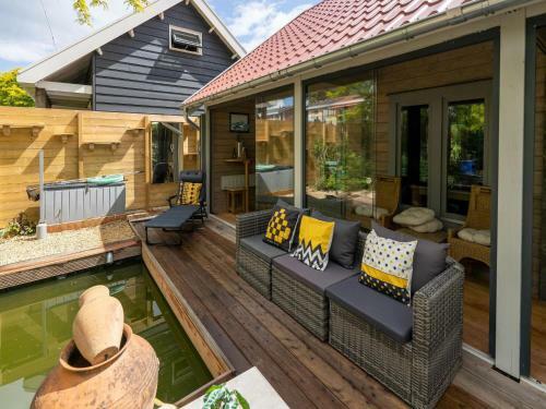 Modern Chalet In Wilhelminadorp With Private Terrace