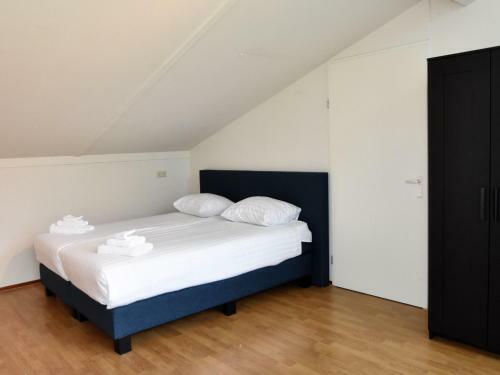 Welcoming Holiday Home In Zeewolde With Garden