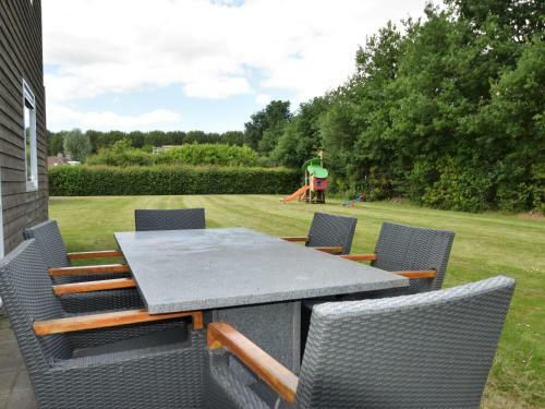 Welcoming Holiday Home In Zeewolde With Garden